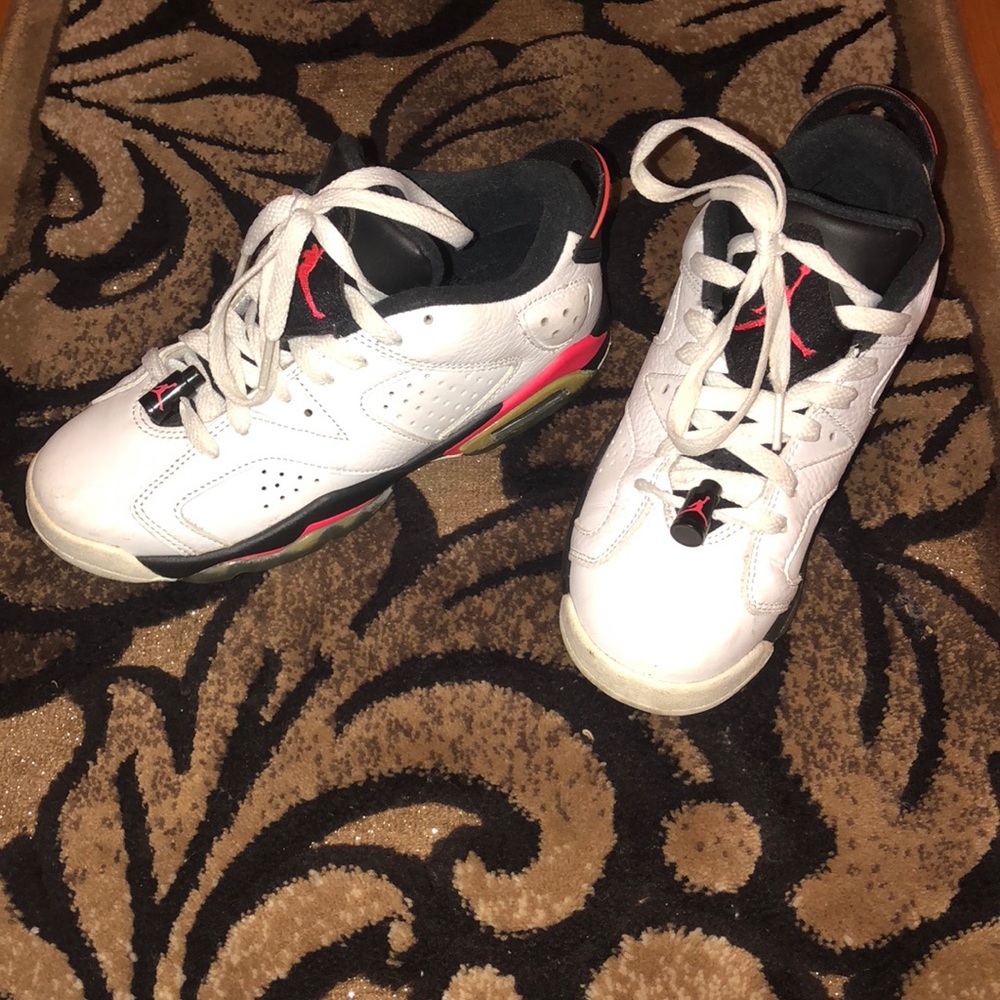 Jordan sneakers authentic
